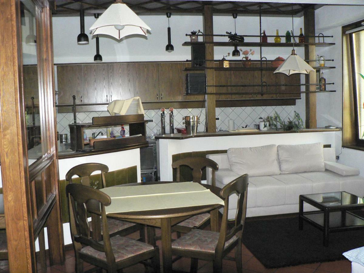 Apartmaji Mak Jesenice Buitenkant foto